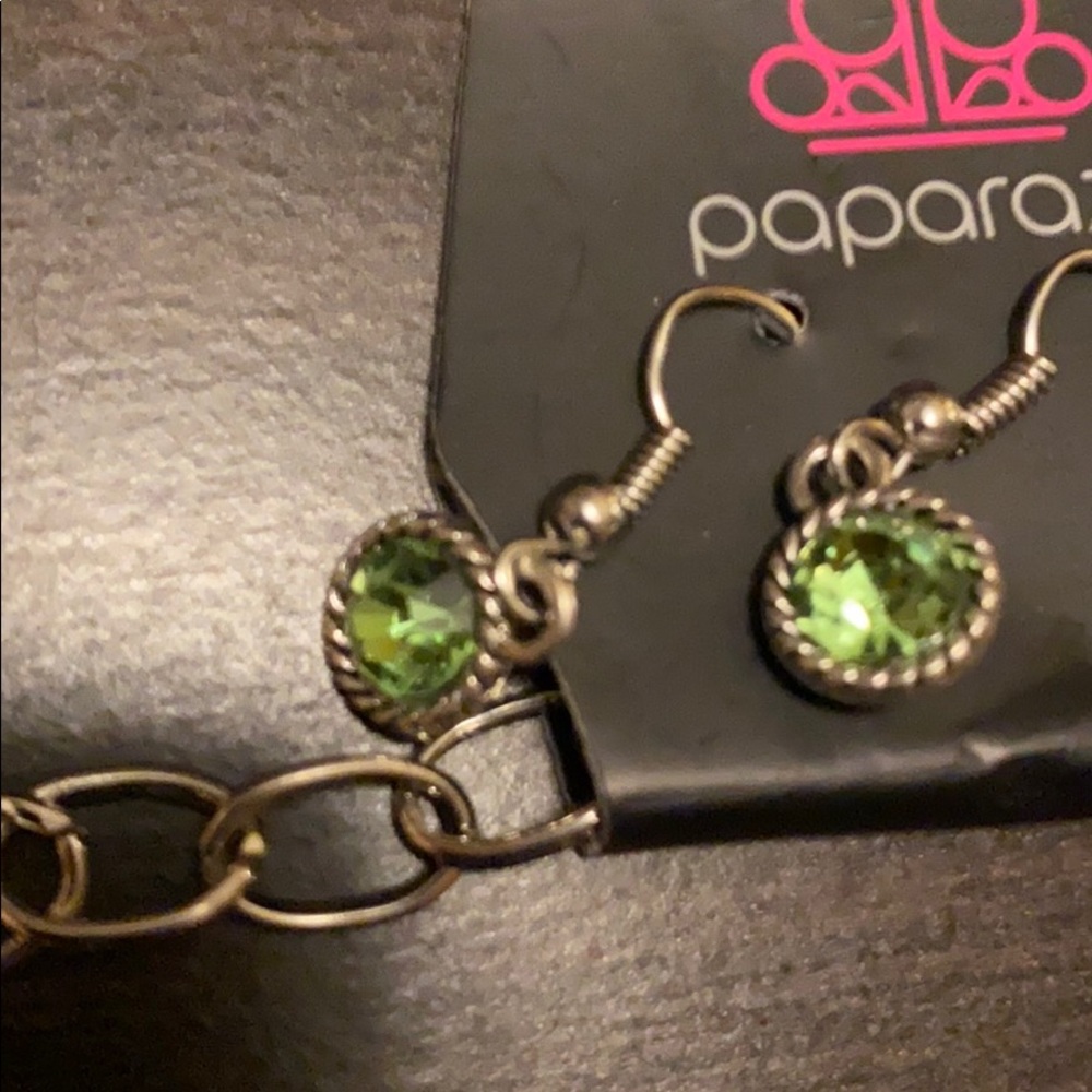 Jewelry - Picture 3 of 3